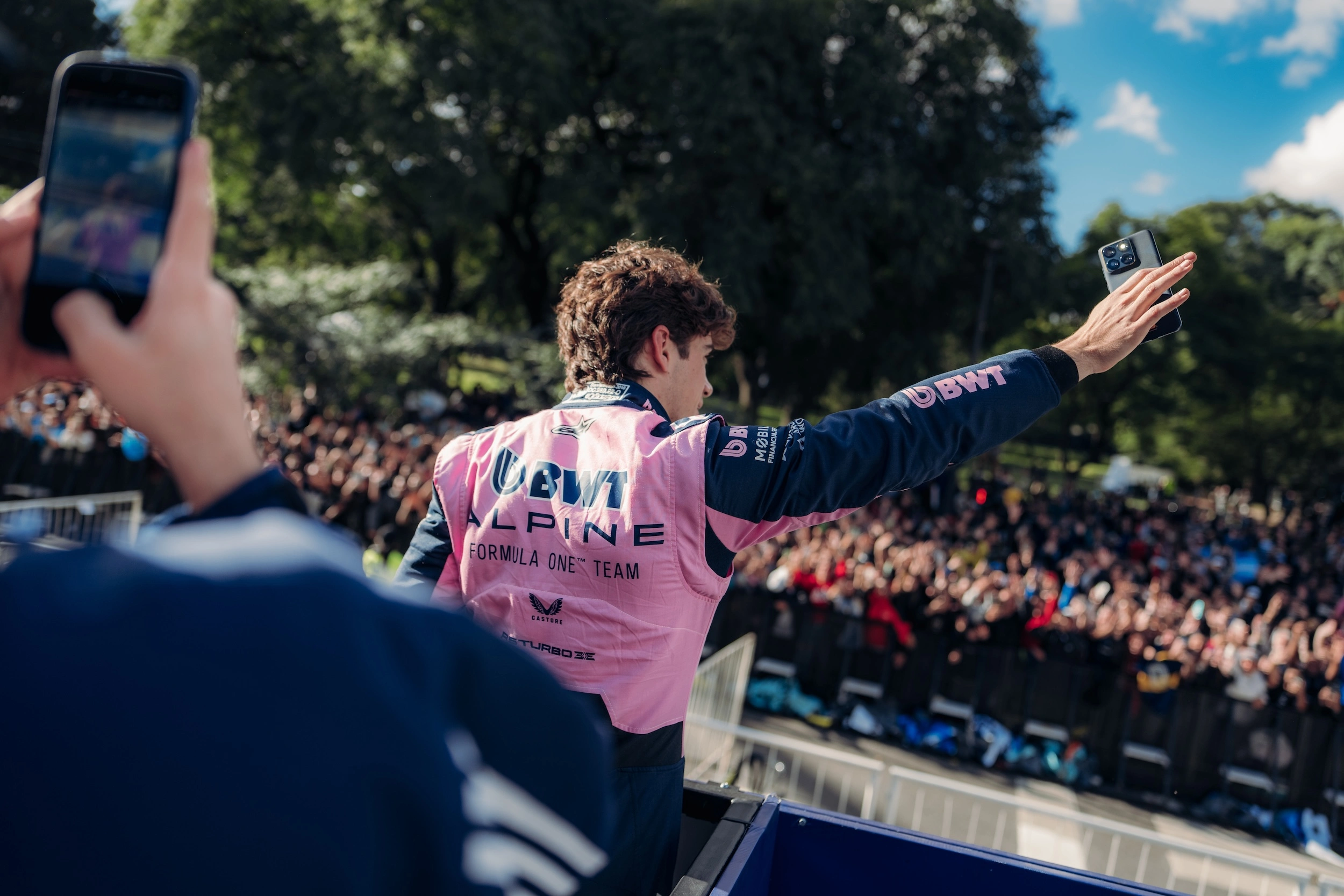 Franco Colapinto fait vibrer Buenos Aires devant 600 000 fans