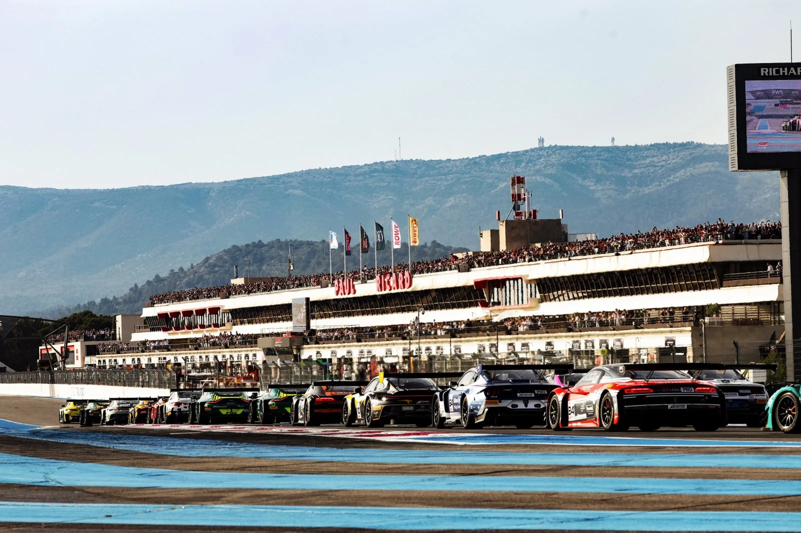 GT World Challenge Europe : l&rsquo;Aston Martin vole la victoire à Mercedes à Paul Ricard