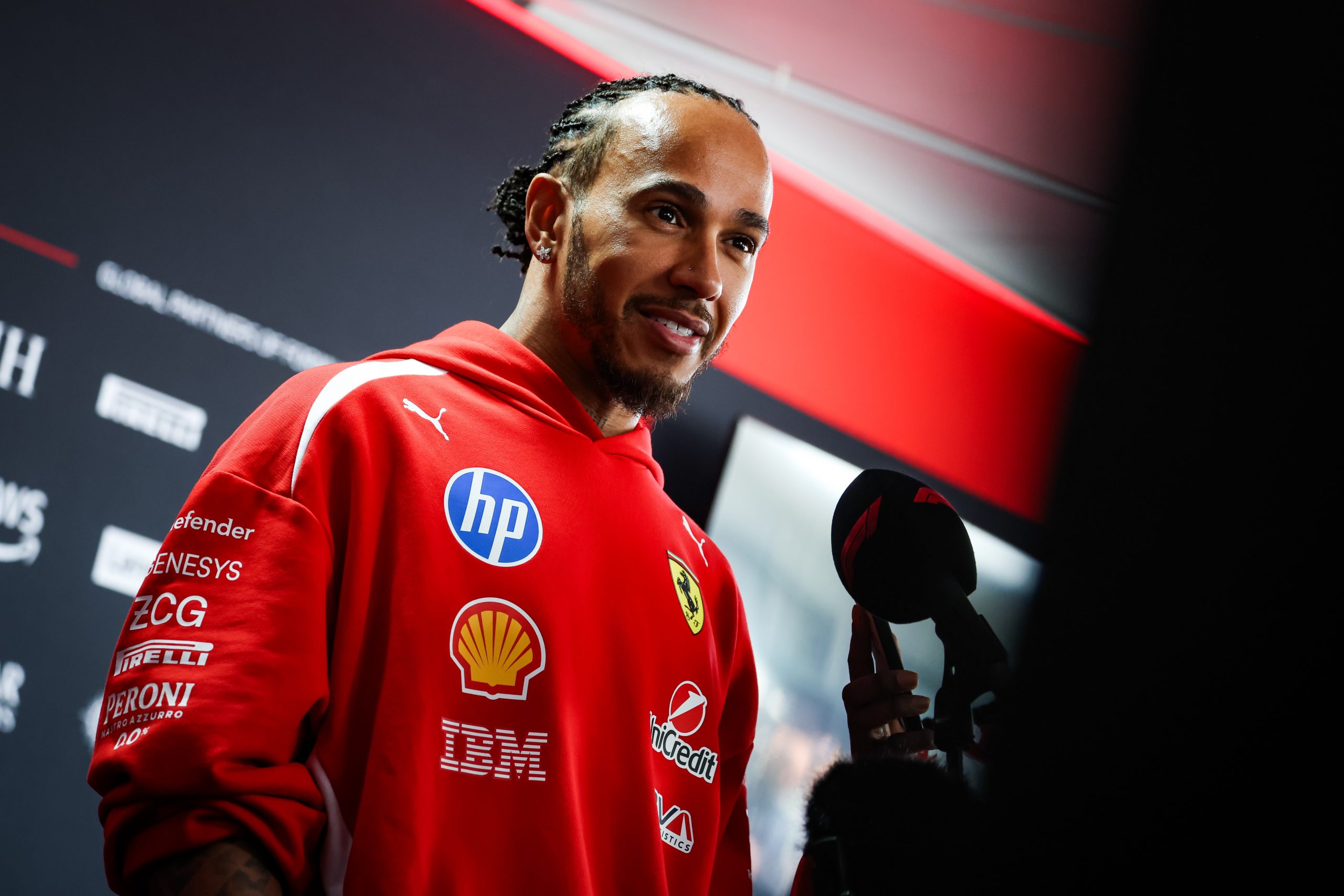 Card Culture : Lewis Hamilton se lance dans les cartes à collectionner